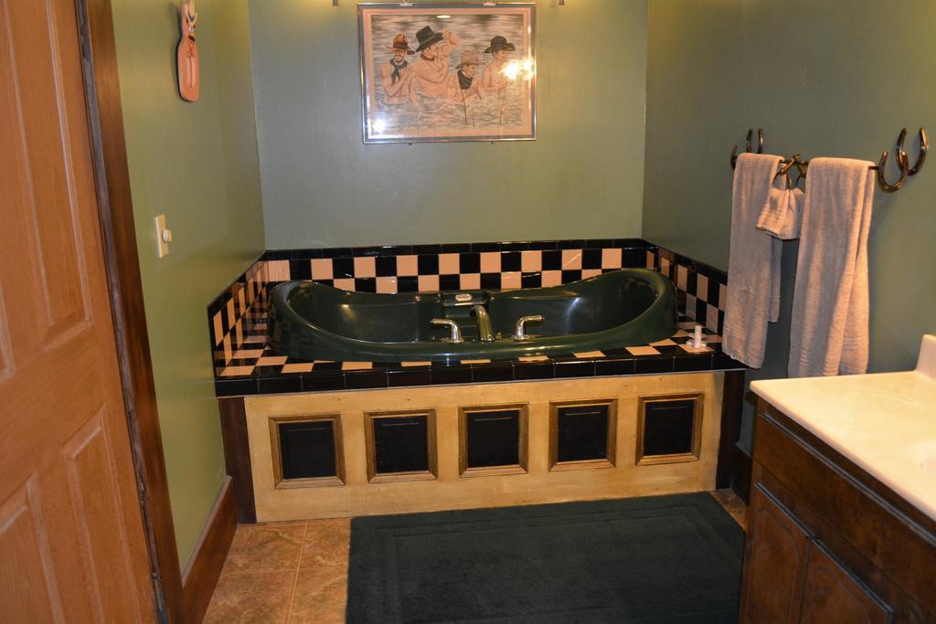 Bisbee Grand Hotel Quarto foto